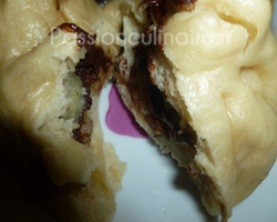 Banh bao sucr� � la banane et au chocolat