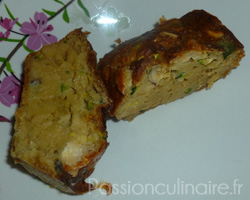 Cake � la courgette, oignon, ch�vre et noisettes