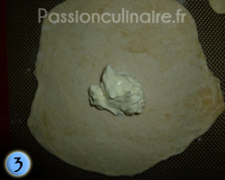 Pr�paration du naan au fromage