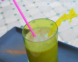 Smoothie aux kiwis et � la pomme