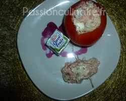 Tomate farcie au saumon fum� et fromage