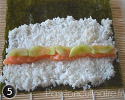 Préparation makis saumon concombre