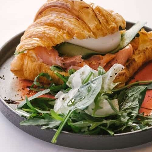 Brick au jambon, emmental et oeuf