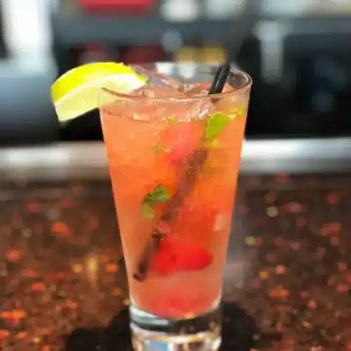 Mojito à la pêche et citron vert